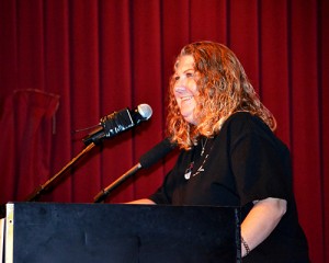RS_GlyndaP_0257